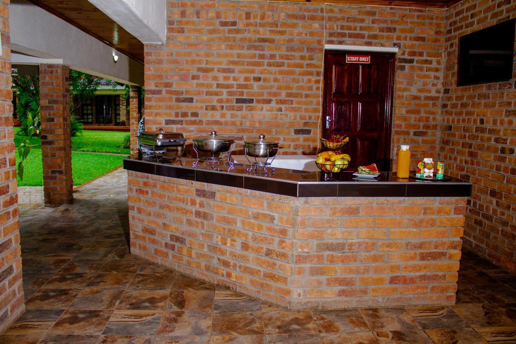 Matilinda Lodge Bulawayo Εξωτερικό φωτογραφία